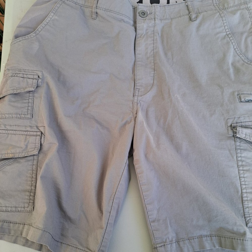 Iron Shorts - Picture 2 of 5